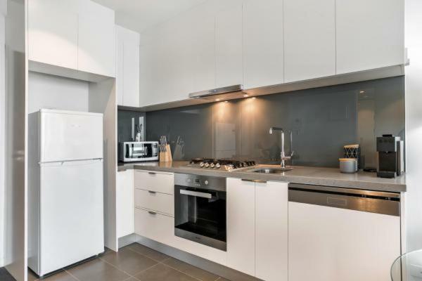 Experience Platinum Hotel Apartments Melbourne Exterior foto