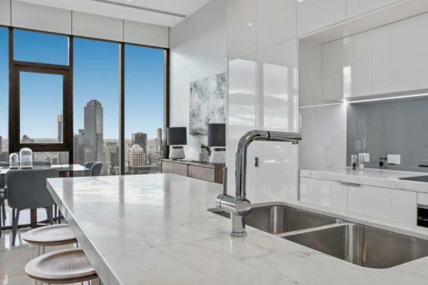 Experience Platinum Hotel Apartments Melbourne Exterior foto